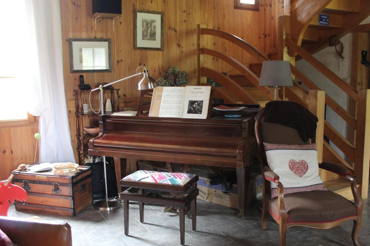 La Grande Ourse Bed & Breakfast Campan Bagian luar foto