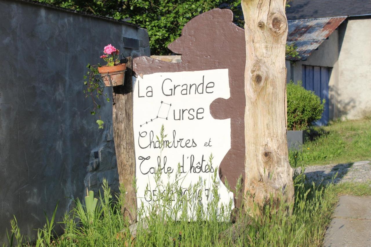 La Grande Ourse Bed & Breakfast Campan Bagian luar foto